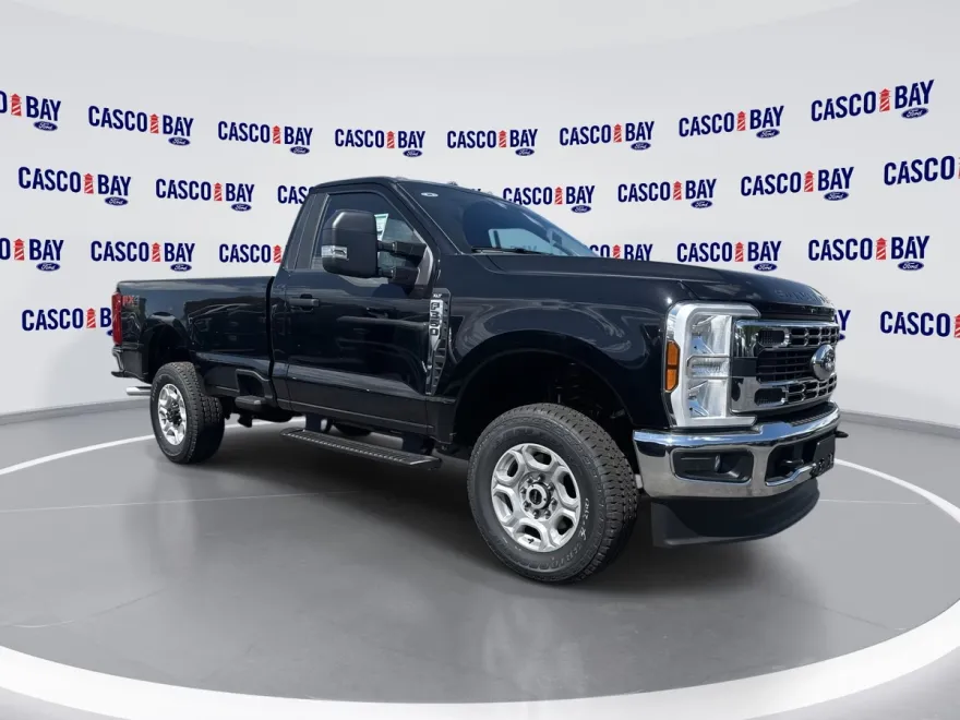 2025 Ford F-350 XLT photo 1