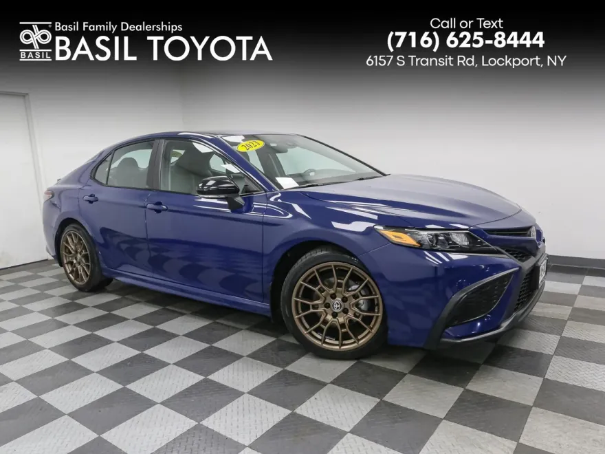 2023 Toyota Camry SE photo 1