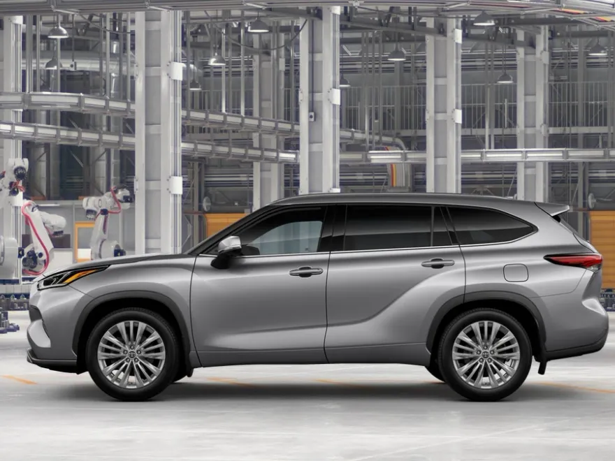 2025 Toyota Highlander Platinum photo 1