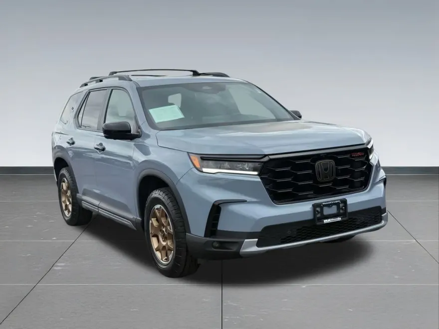 2024 Honda Pilot TrailSport photo 1