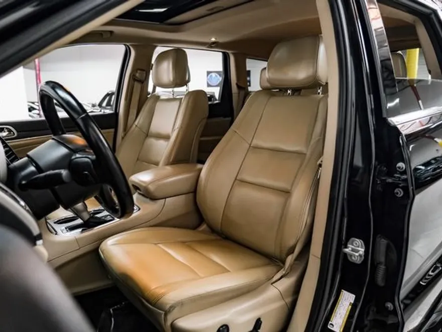 2020 Jeep Grand Cherokee Limited photo 1