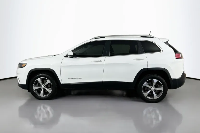 2019 Jeep Cherokee Limited photo 1