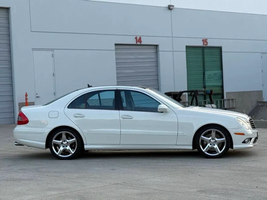 2009 Mercedes Benz E 350 photo 1