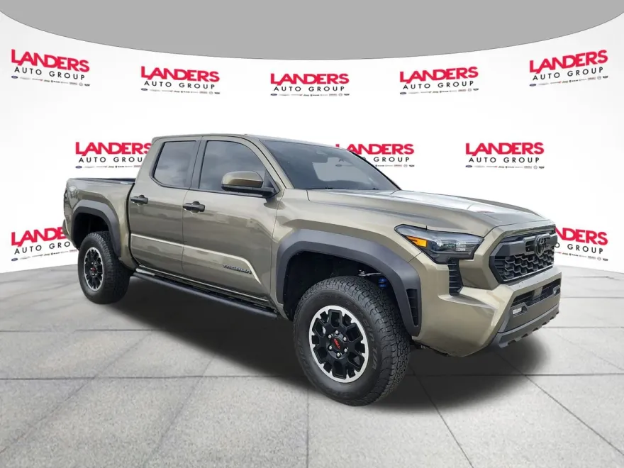 2025 Toyota Tacoma SR5 photo 1