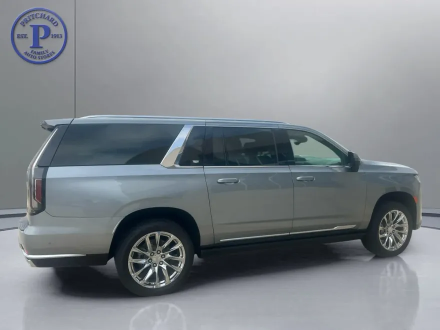 2023 Cadillac Escalade ESV Premium Luxury Platinum photo 1