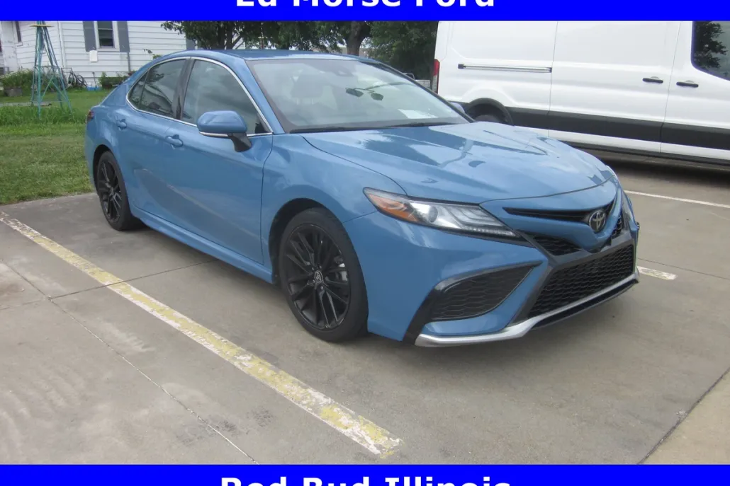 2023 Toyota Camry XSE photo 1
