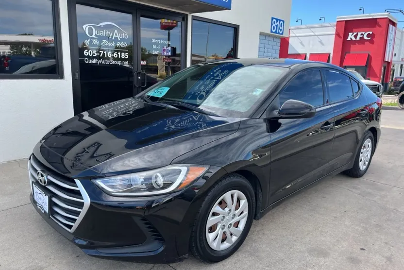 2018 Hyundai Elantra SE photo 1