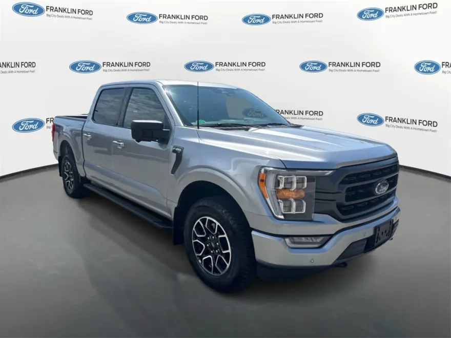 2023 Ford F-150 XLT photo 1
