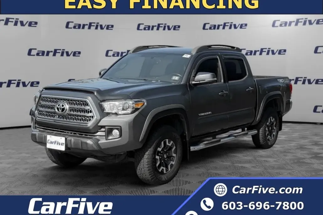 2016 Toyota Tacoma TRD Off-Road photo 1