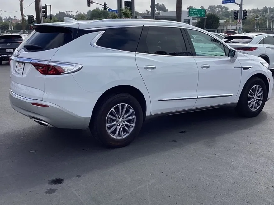 2024 Buick Enclave Premium photo 1