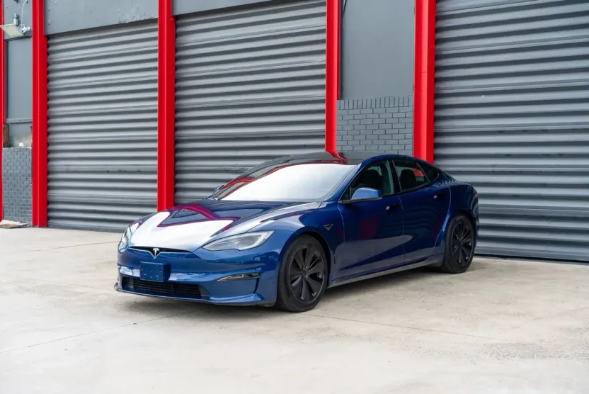 2024 Tesla Model S photo 1