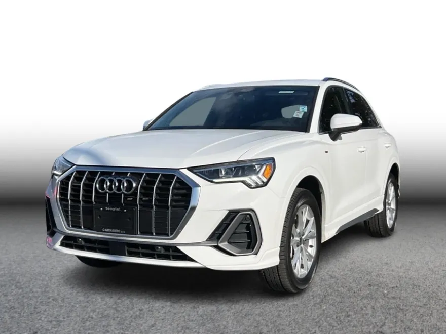 2023 Audi Q3 45 TFSI S line Premium photo 1