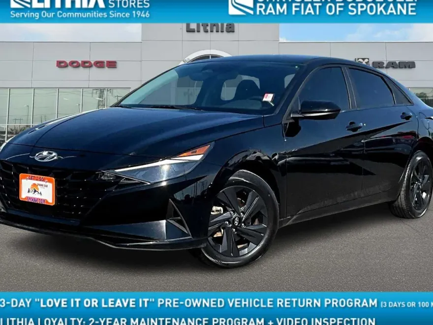 2022 Hyundai Elantra SEL Convenience photo 1