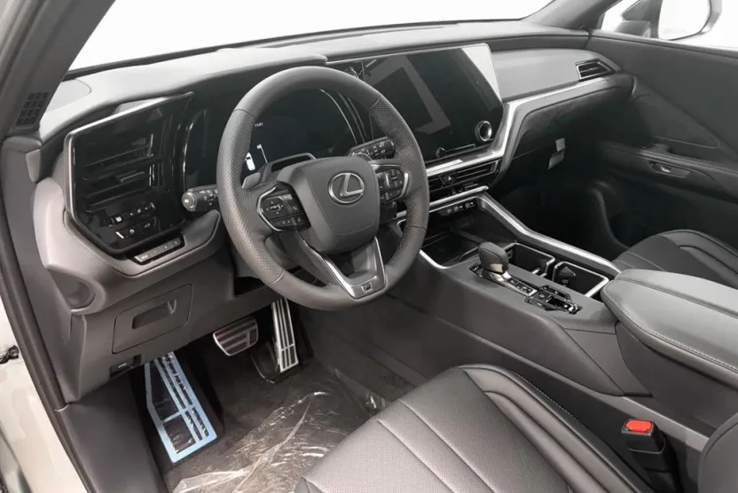 2025 Lexus TX 500h F SPORT Performance Premium photo 1