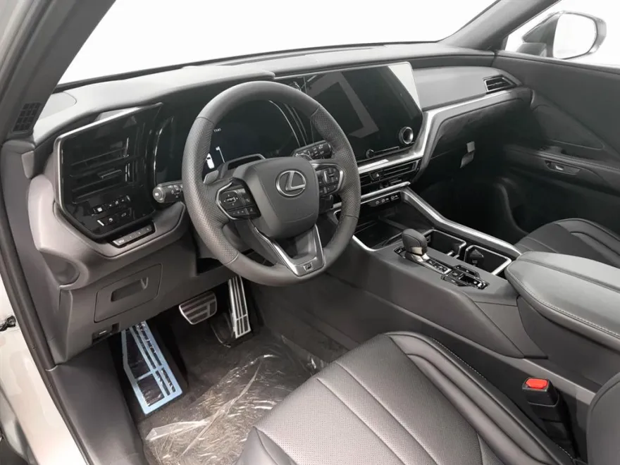2025 Lexus TX 500h F SPORT Performance Premium photo 1