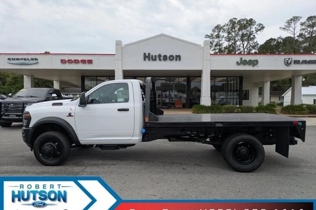 2025 Ram 5500 Tradesman photo 1