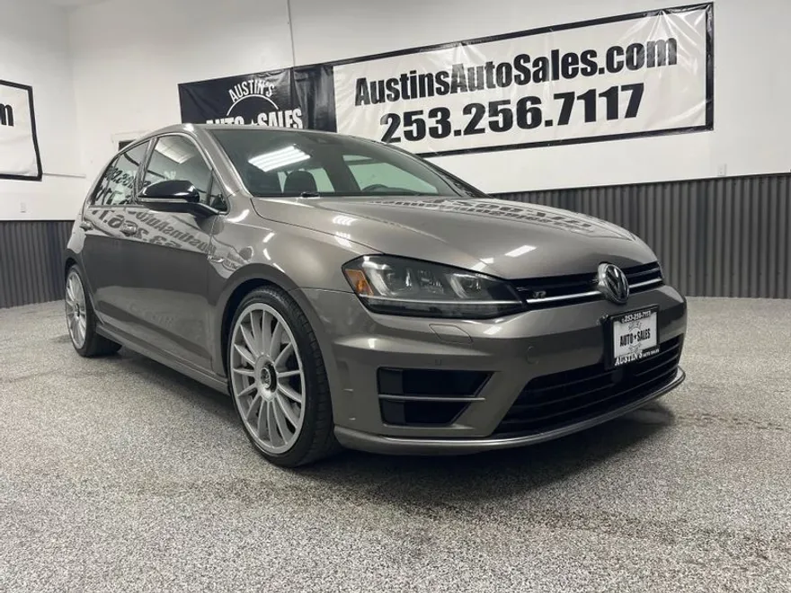 2016 Volkswagen Golf R 4Motion photo 1