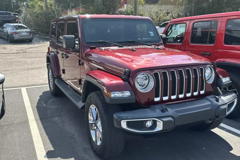 2022 Jeep Wrangler Unlimited Sahara photo 1