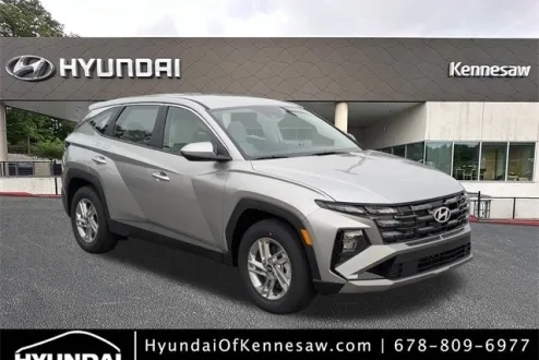 2025 Hyundai Tucson SE photo 1