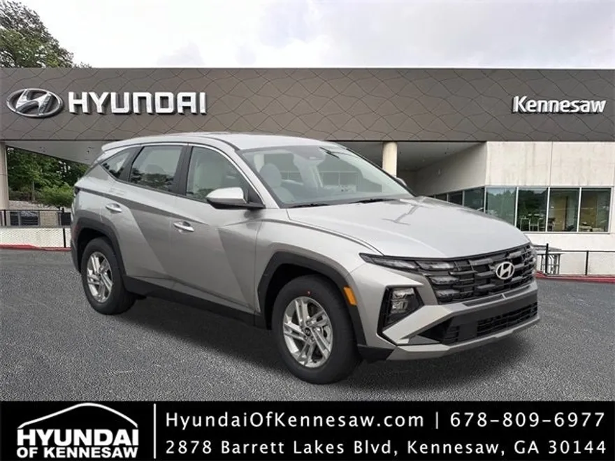 2025 Hyundai Tucson SE photo 1