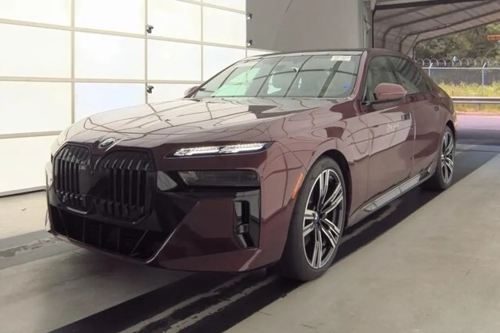 2023 Bmw 760i xDrive photo 1