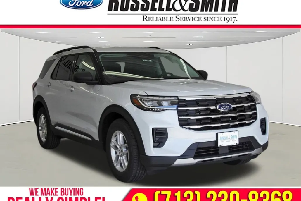 2025 Ford Explorer photo 1