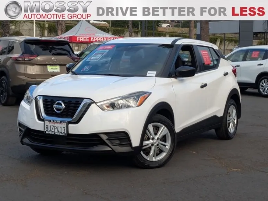 2020 Nissan Kicks S photo 1