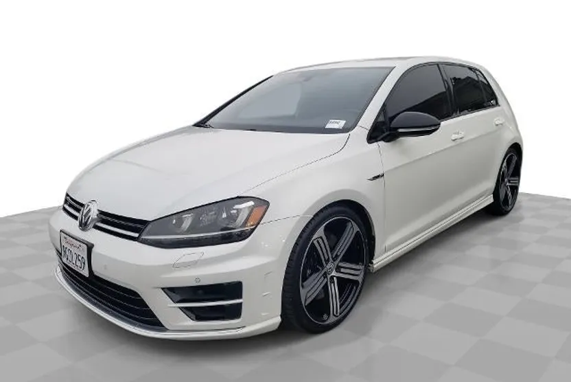 2015 Volkswagen Golf R photo 1