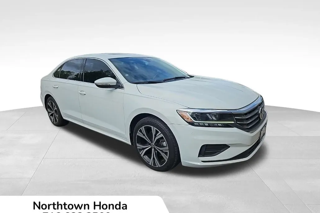 2022 Volkswagen Passat 2.0T SE photo 1