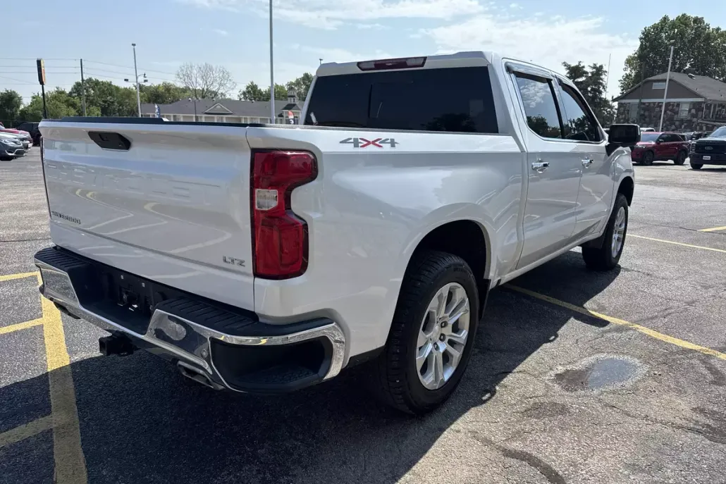 2019 Chevrolet Silverado 1500 LTZ photo 1