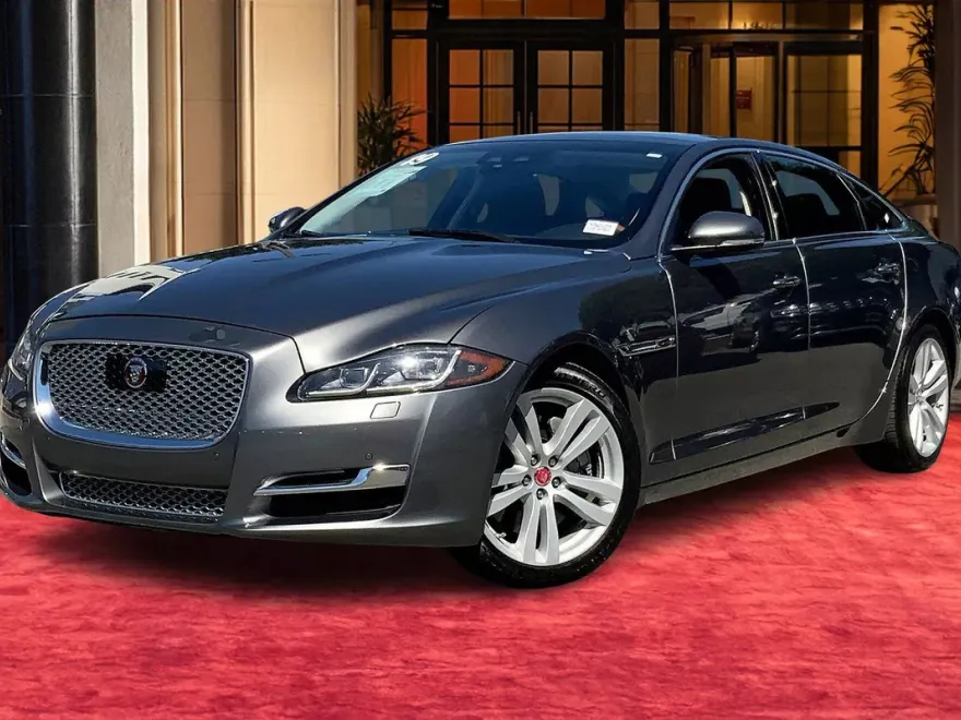 2019 Jaguar XJ XJL Portfolio photo 1