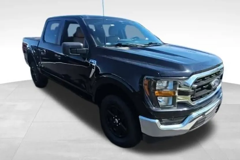 2023 Ford F-150 XLT photo 1