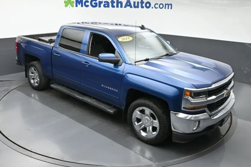 2018 Chevrolet Silverado 1500 LT photo 1