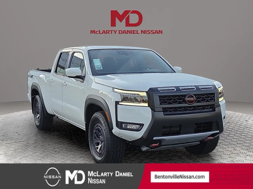 2025 Nissan Frontier Crew Cab PRO-4X photo 1
