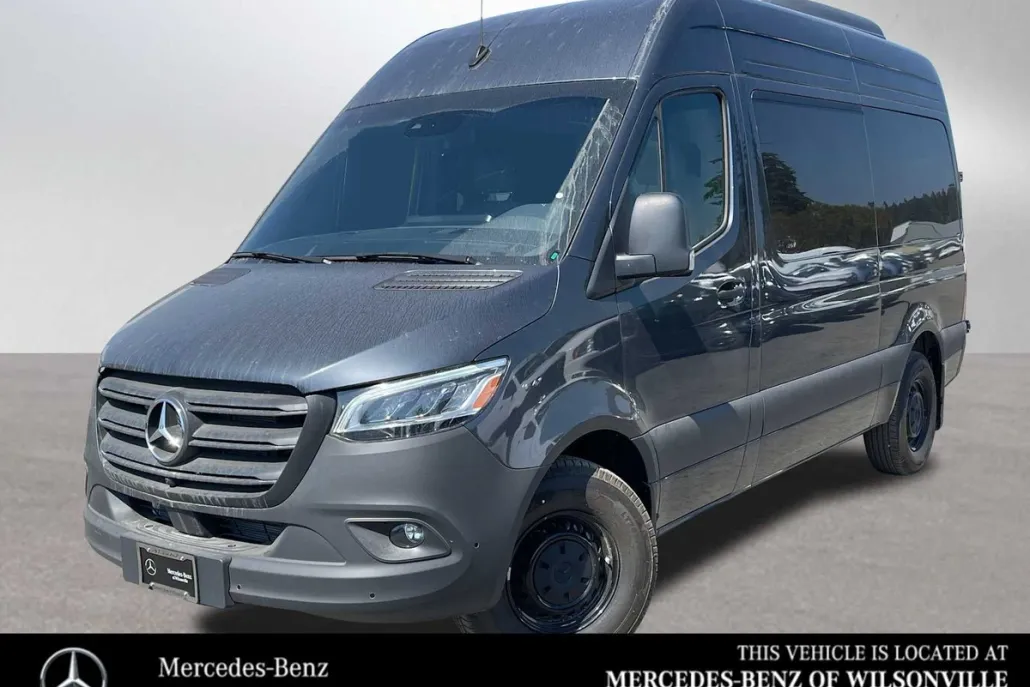 2024 Mercedes Benz Sprinter 2500 Standard Roof photo 1