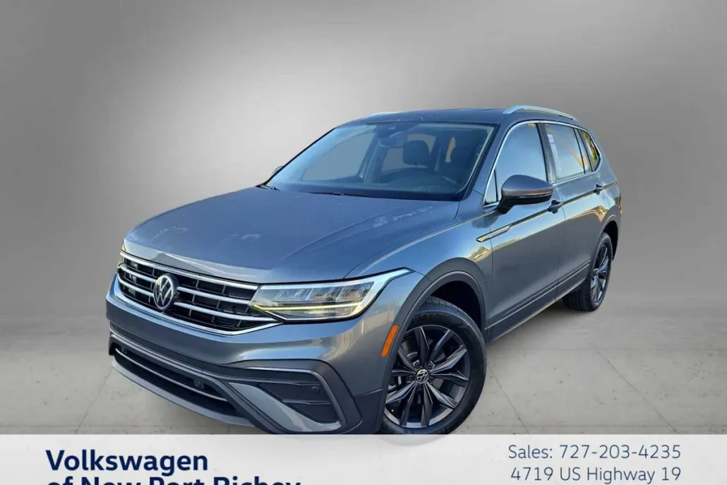 2023 Volkswagen Tiguan SE photo 1
