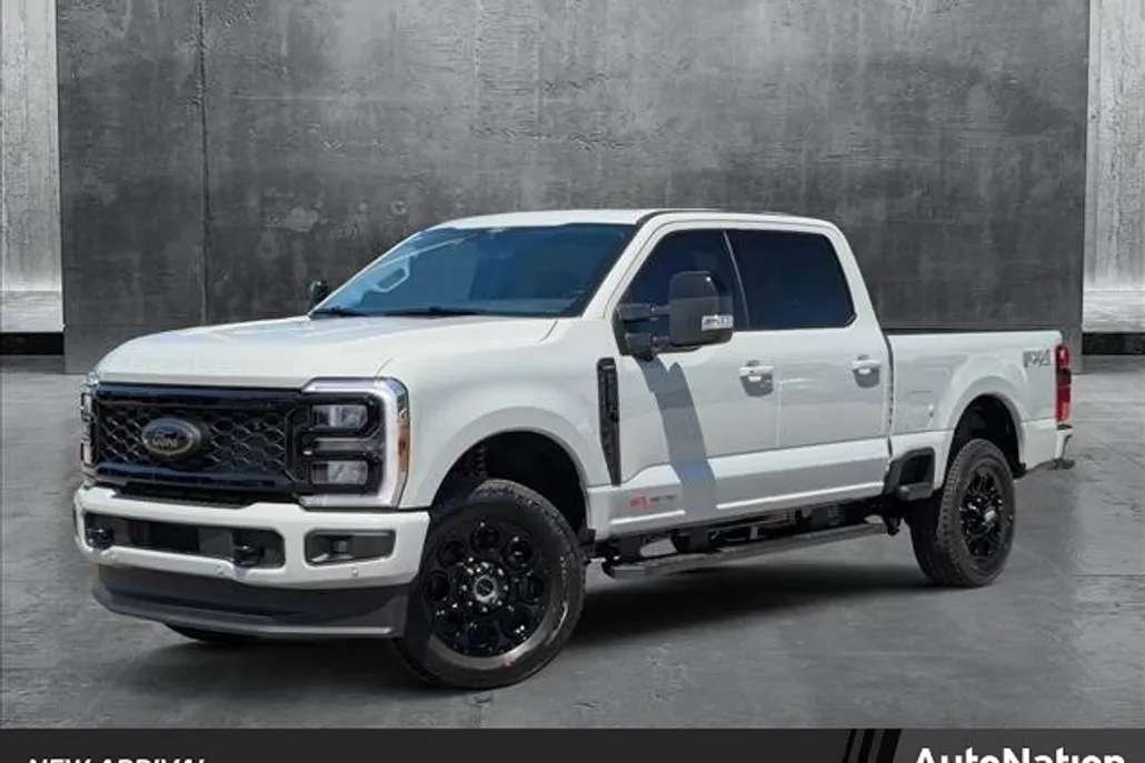 2025 Ford F-250 Lariat photo 1