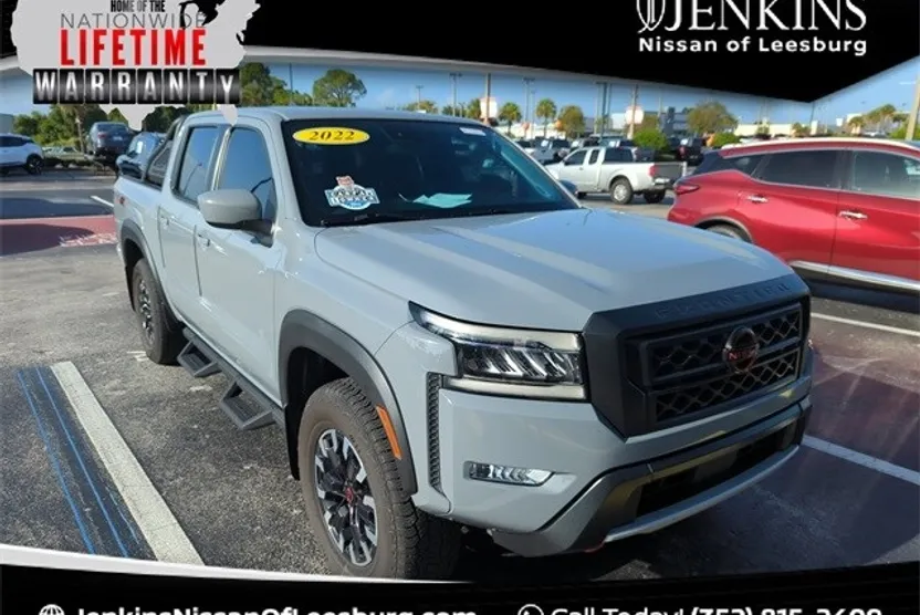 2022 Nissan Frontier PRO-4X photo 1