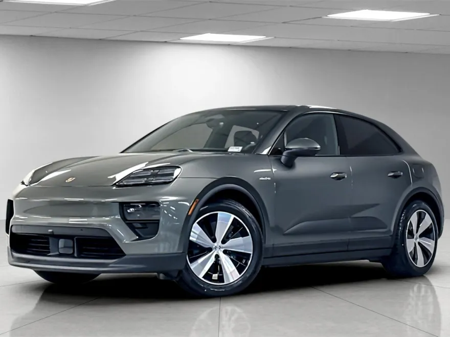 2025 Porsche Macan Electric photo 1