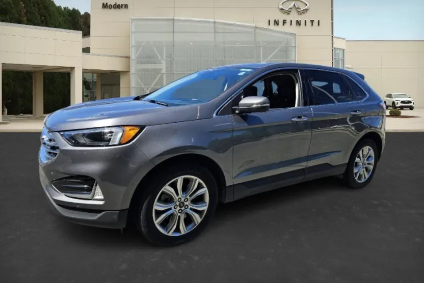 2024 Ford Edge Titanium photo 1