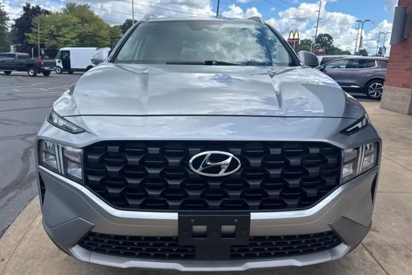 2023 Hyundai Santa Fe SEL photo 1