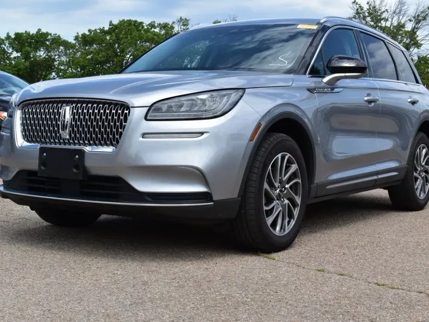 2021 Lincoln Corsair Standard photo 1