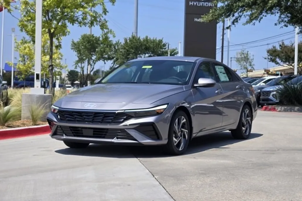 2025 Hyundai Elantra Hybrid Limited photo 1