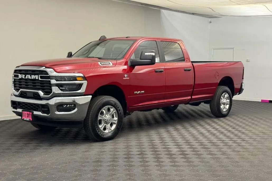 2025 Ram 3500 Big Horn photo 1