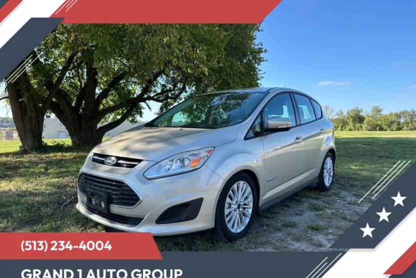 2017 Ford C-Max SE Hybrid photo 1