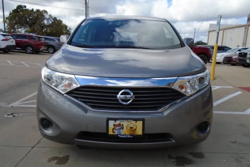 2012 Nissan Quest S photo 1
