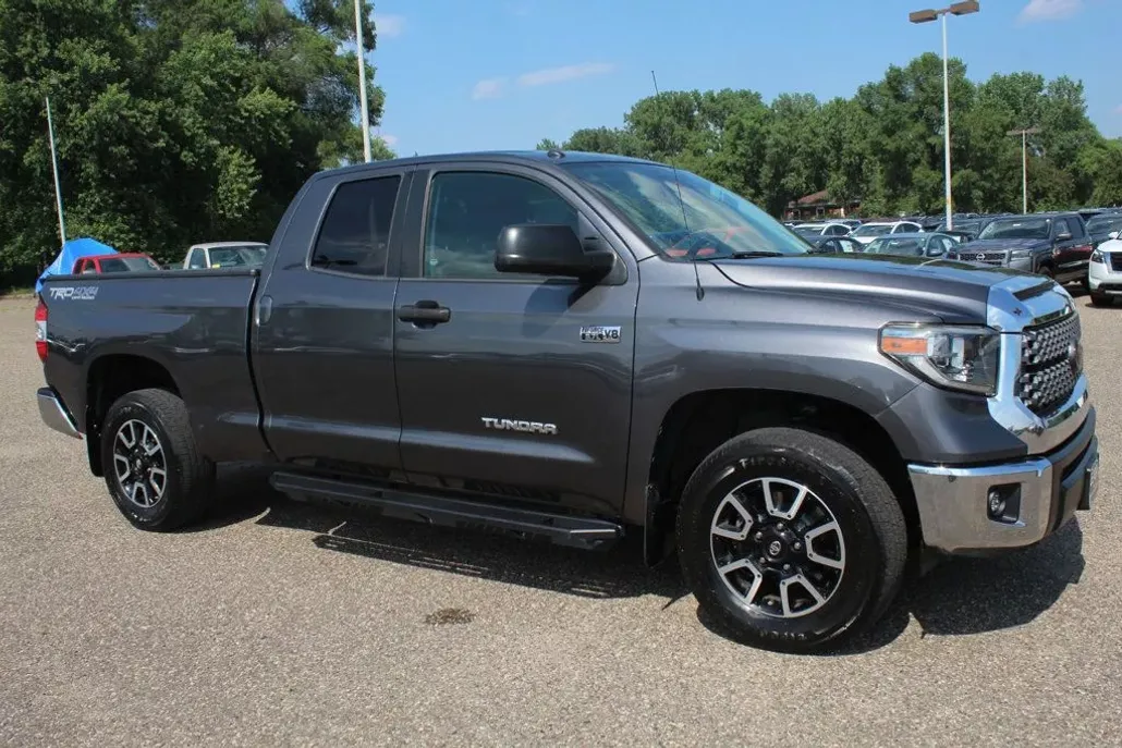 2018 Toyota Tundra TRD SR5 photo 1