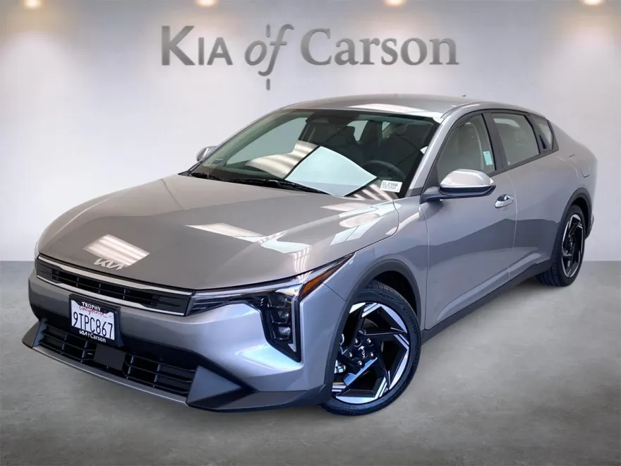 2025 Kia K4 EX photo 1