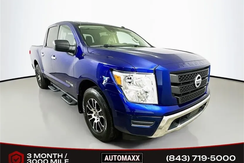 2021 Nissan Titan SV photo 1