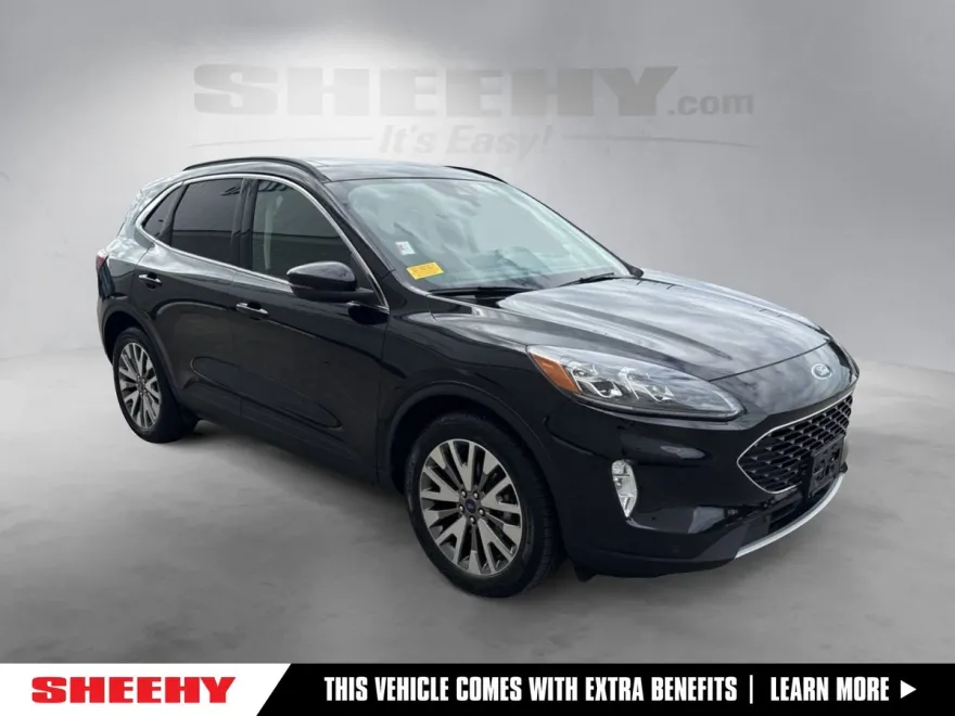 2020 Ford Escape Titanium Hybrid photo 1